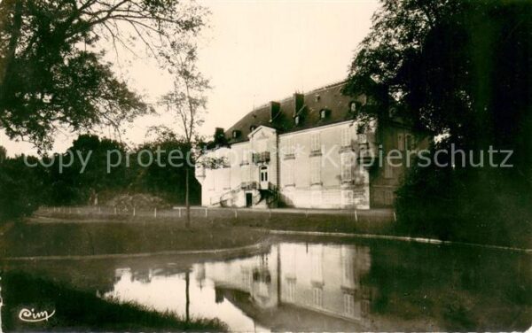 Liernais Chateau de Veullerot