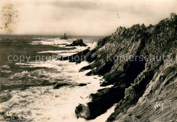 Pointe du Raz Eperon et la phare de la Vieille