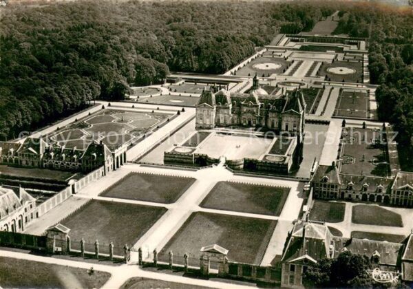 Maincy Chateau de Vaux le Vicomte Vue aerienne