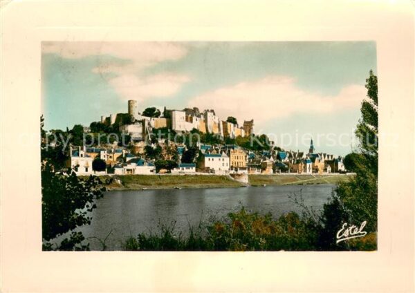 Chinon Indre et Loire Le Chateau dominant la Vienne