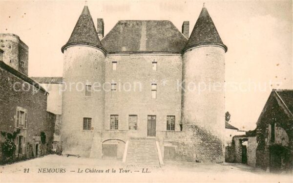 Nemours Seine-et-Marne Chateau et la tour Schloss
