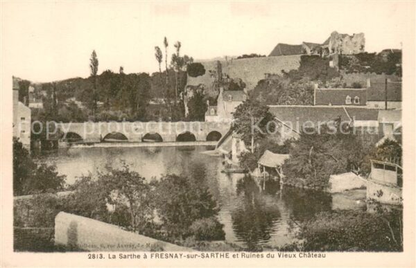 Fresnay-sur-Sarthe La Sarthe et ruines du vieux Chateau