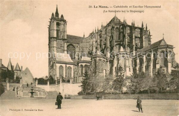 Le Mans Sarthe Cathedrale et Escalier Monumental