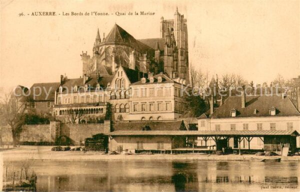 Auxerre Les Bords de l’Yonne Quai de la Marine