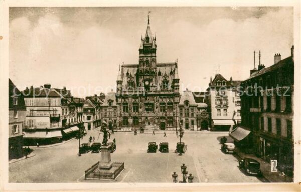 Compiegne Oise Place de l_Hôtel de Ville Monument
