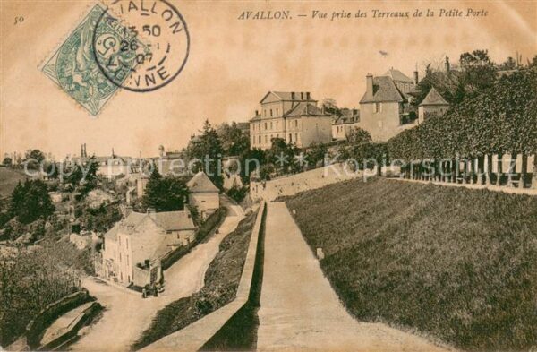 Avallon Vue prise des Terreaux de la Petite Por