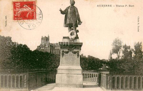 Auxerre Statue P Bert