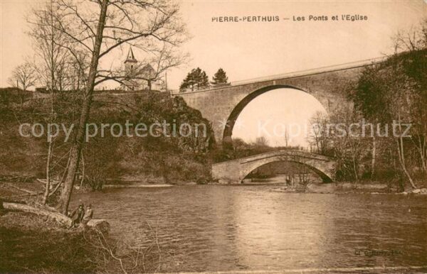 Pierre-Perthuis Les Ponts et l'Eglise