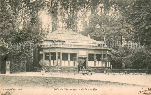 Vincennes Cafe des Iles