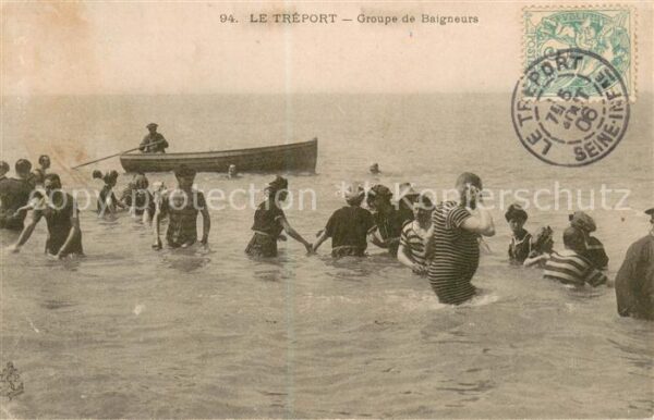 Le Treport Groupe de Baigneurs