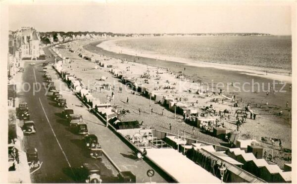 La Baule sur Mer Vue de la plage vers Pornichet