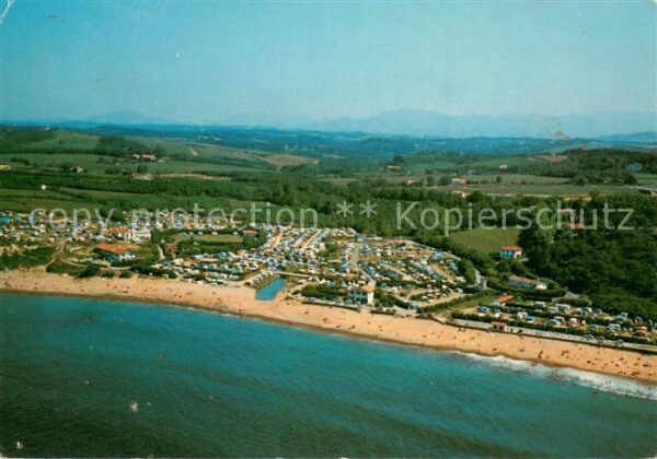 Saint-Jean-de-Luz La Plage d’Erromardie et le Camping Vue