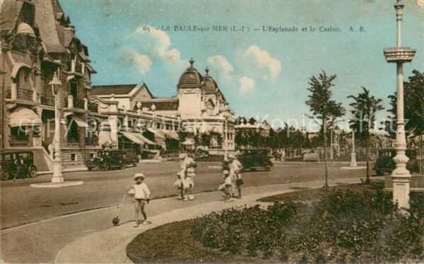 La Baule sur Mer 44 Esplanade et le casino