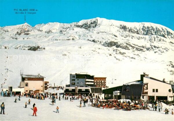 Alpe d Huez Isere Sports d hiver Départ du télépherique d
