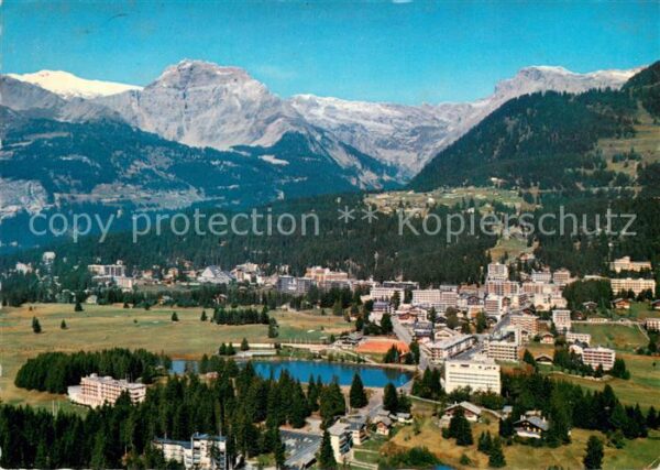 Crans-sur-Sierre et les Alpes vue aérienne