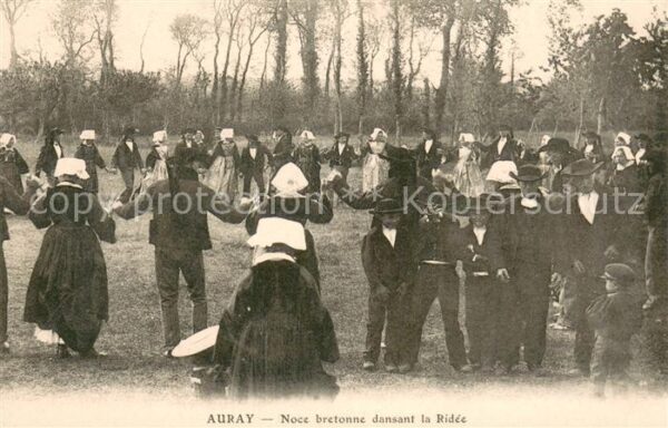 Auray Noce bretonne dansant la Ridee