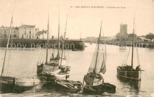 Les Sables-d Olonne Entree du Port