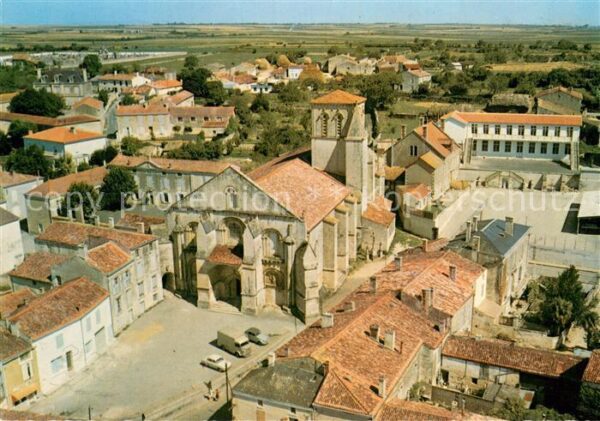 Benet Eglise Le CEG St Martin de Benet