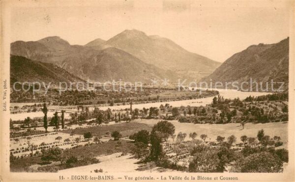 Digne-les-Bains Vue generale La Vallee de la Bleone et