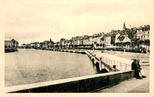 Trouville-Deauville La Reine des Plages La Touques et les Q