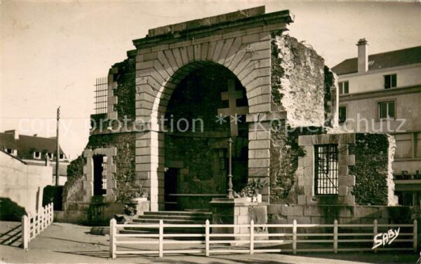 Saint-Lo Manche Porte de la Prison