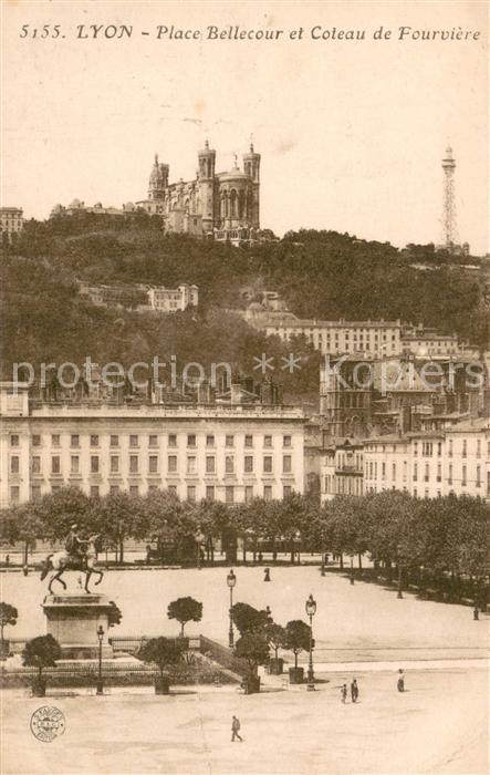 Lyon France Place Bellecour et Coteau de Fourviere