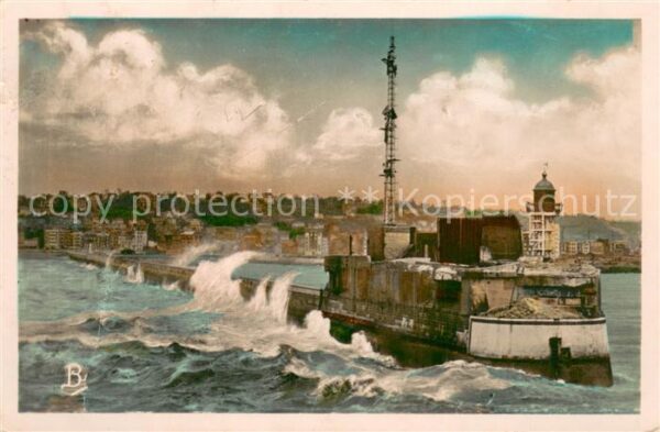 Le Havre Tempete a la Digue Nord