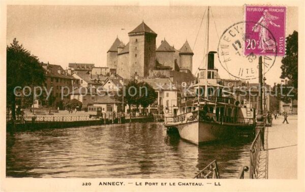 Annecy Haute-Savoie Le port et le Chateau
