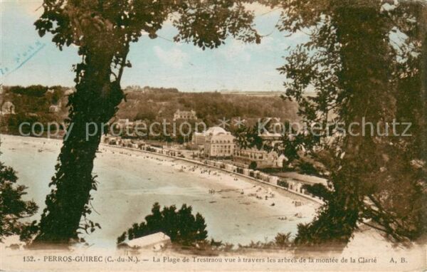 Perros-Guirec Plage de Trestraou vue a travers les ar