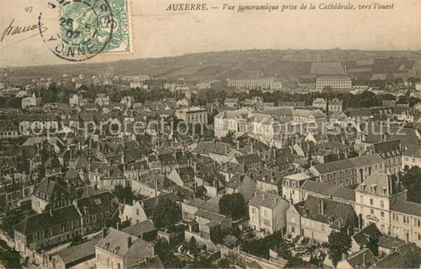 Auxerre Vue panoramique prise de la Cathedrale