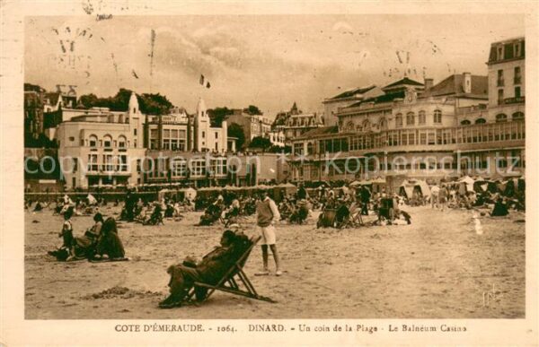 Dinard 35 Un coin de la plage Balnéum Casino