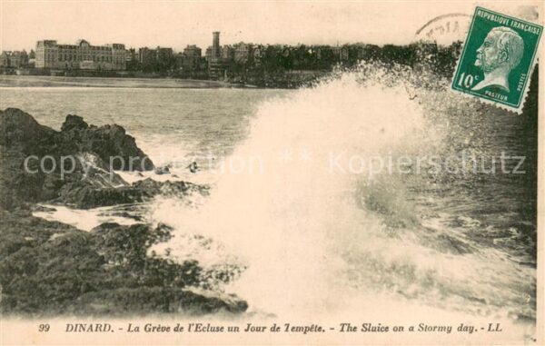 Dinard 35 La Grève de l'Ecluse un jour de tempête