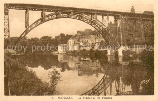 Mayenne Le viaduc et les moulins