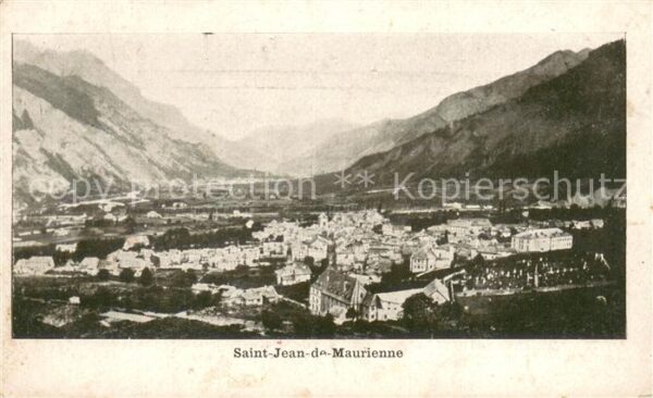 Saint-Jean-de-Maurienne Vue Generale et les Alpes