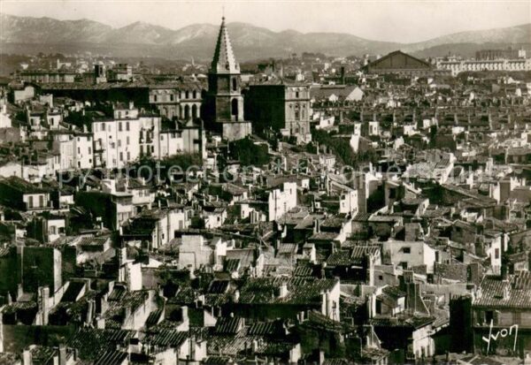 Marseille Bouches-du-Rhone Vue Generale sur les vieux quartiers et