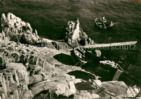 Pointe du Van Crique qui sert d_abri au nord de la Ba