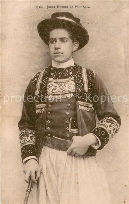 Pont-Aven Jeune homme en costume Trachten