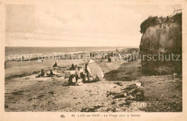 Luc-sur-Mer La plage vers la falaise