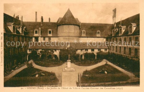 Gisors Eure Jardin de l_Hôtel de Ville et l'ancien
