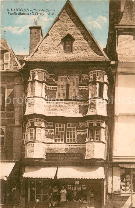 Lannion Place du Centre vieille maison XVIe siè