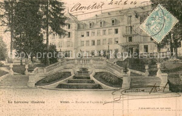 Vittel Escalier et facade du Grand Hôtel