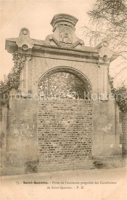 Saint-Quentin 02 Porte de l'ancienne propriété des Carab