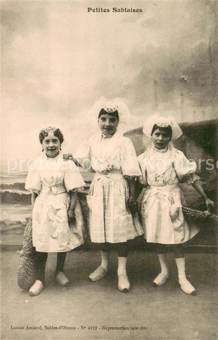 Les Sables-d Olonne Petites Sablaises