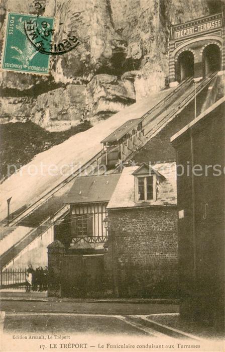 Le Treport Le Funiculaire conduisant aux Terrasses
