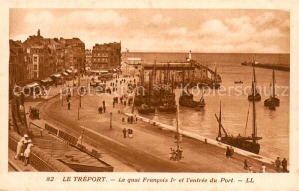 Le Treport Le quai Francois I et l’entree du Port