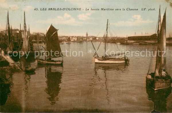Les Sables-d Olonne Le bassin Maritime vers la Chaume