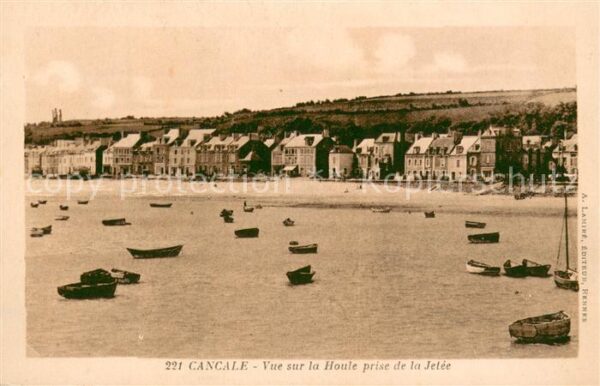 Cancale Vue sur la Houle prise de la Jetee