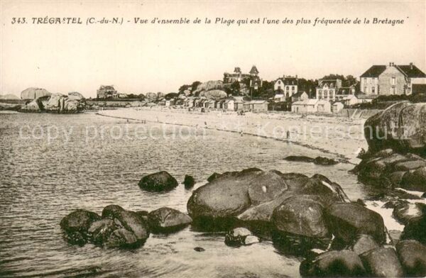 Tregastel Vue d’ensemble de la Plage qui est l’un