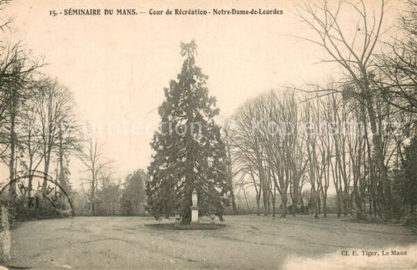 Le Mans Sarthe Seminaire Cour de Récréation