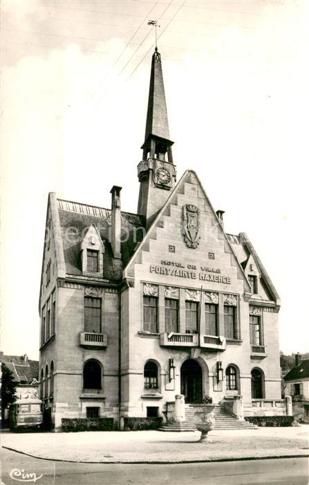 Pont-Sainte-Maxence Hotel de Ville